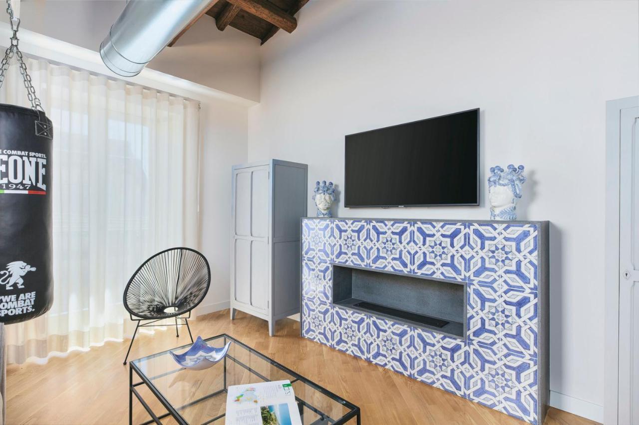 The Silver Lava - A Luxury Boutique Apartment カターニア エクステリア 写真