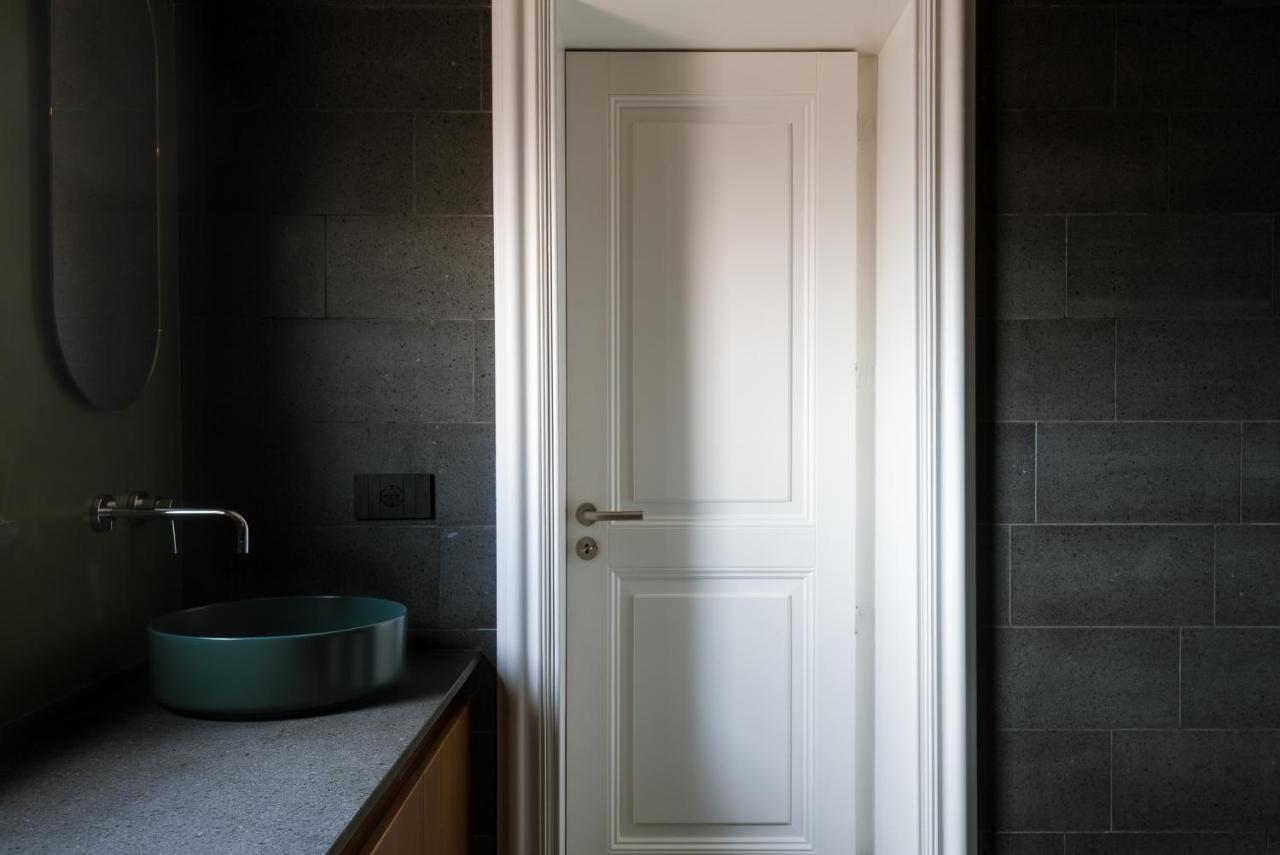 The Silver Lava - A Luxury Boutique Apartment カターニア エクステリア 写真