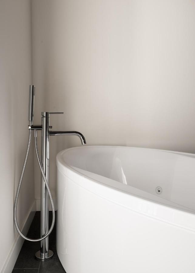 The Silver Lava - A Luxury Boutique Apartment カターニア エクステリア 写真